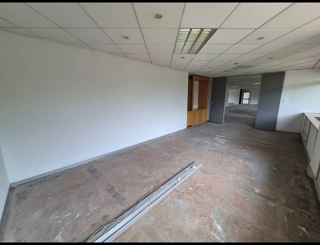 316M² OFFICE TO LET IN WOODMEAD